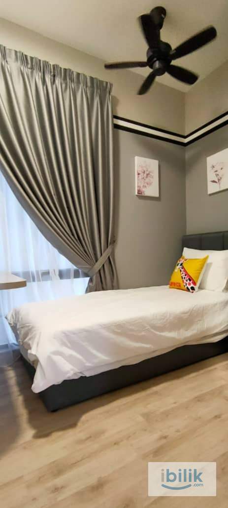 [MIXED UNIT] Emporis Kota Damansara Single Room with Window - Image 1