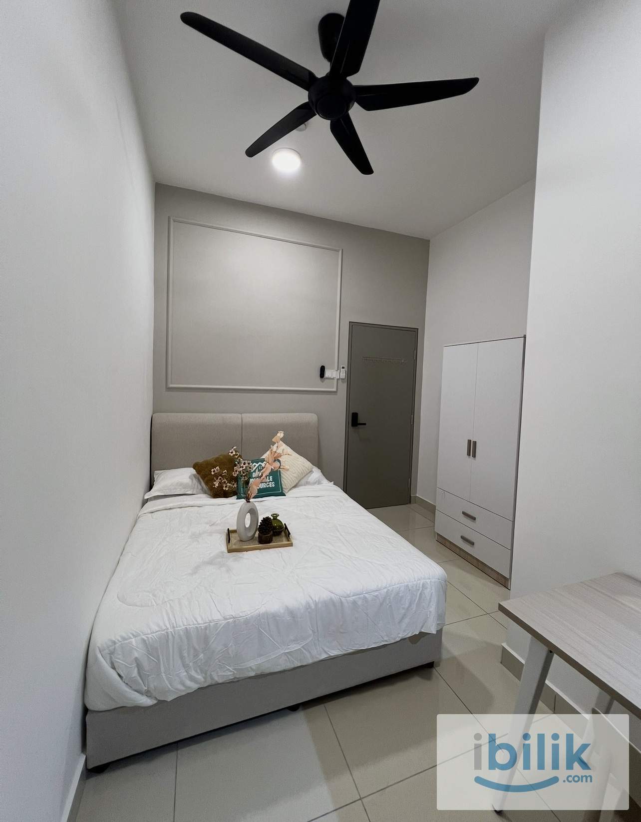 Middle Room D'Seven Sunway - Image 1