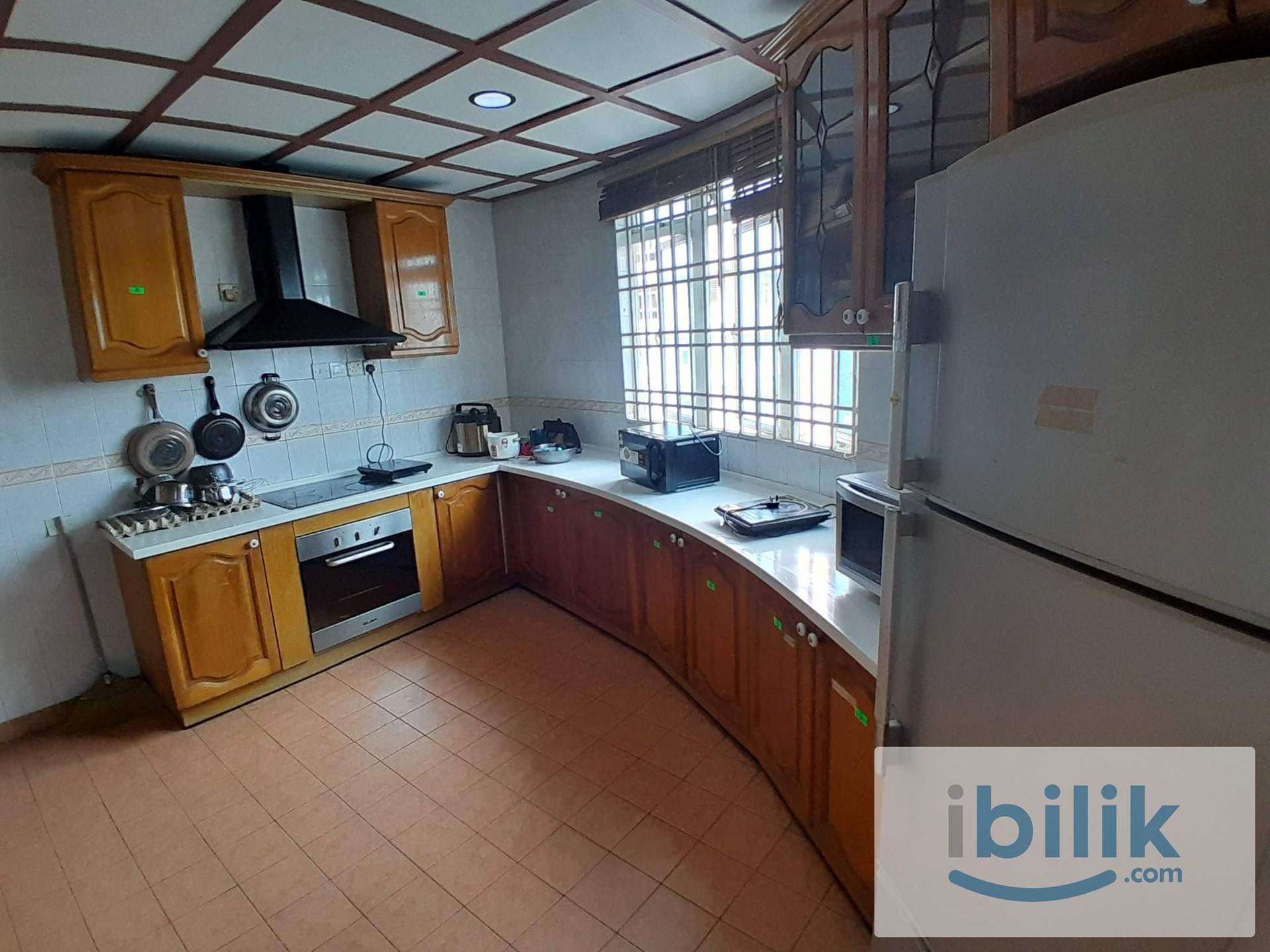 [Prefer Local Tenant] Master Room attached with Private Bathroom for Rent at Villa Scott Condominium, Brickfield - Image 3