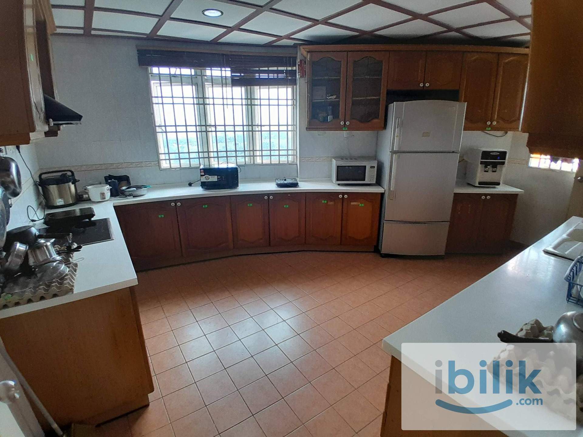 [Prefer Local Tenant] Master Room attached with Private Bathroom for Rent at Villa Scott Condominium, Brickfield - Image 5