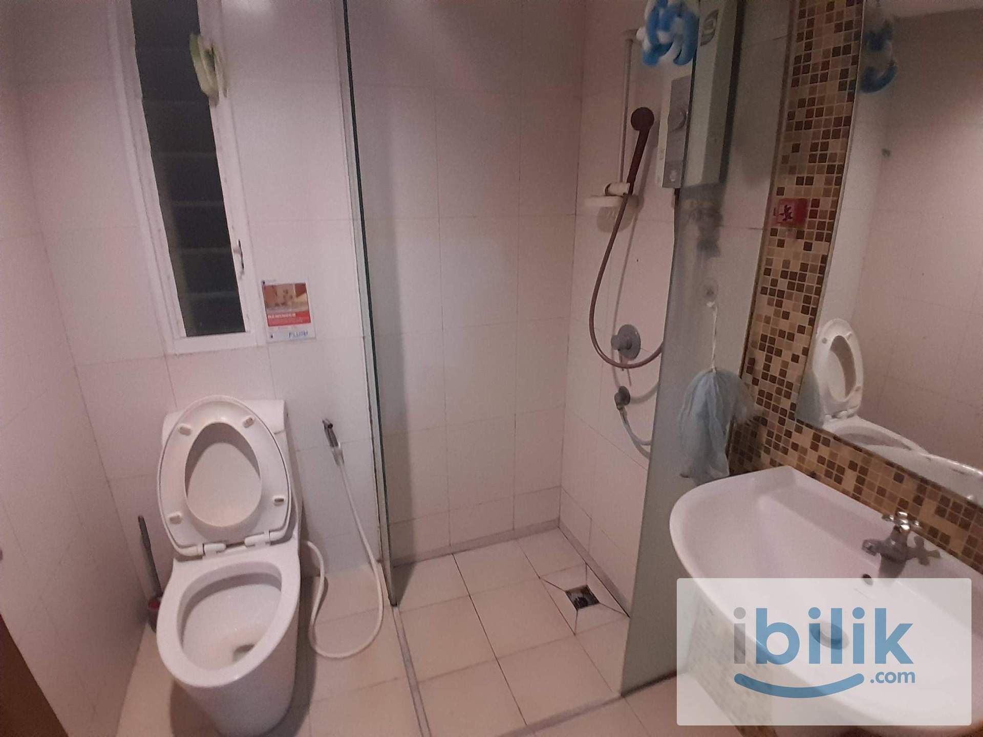 Mixed Unit Middle Room with A/C & Window for Rent at Titiwangsa Sentral  - Image 4