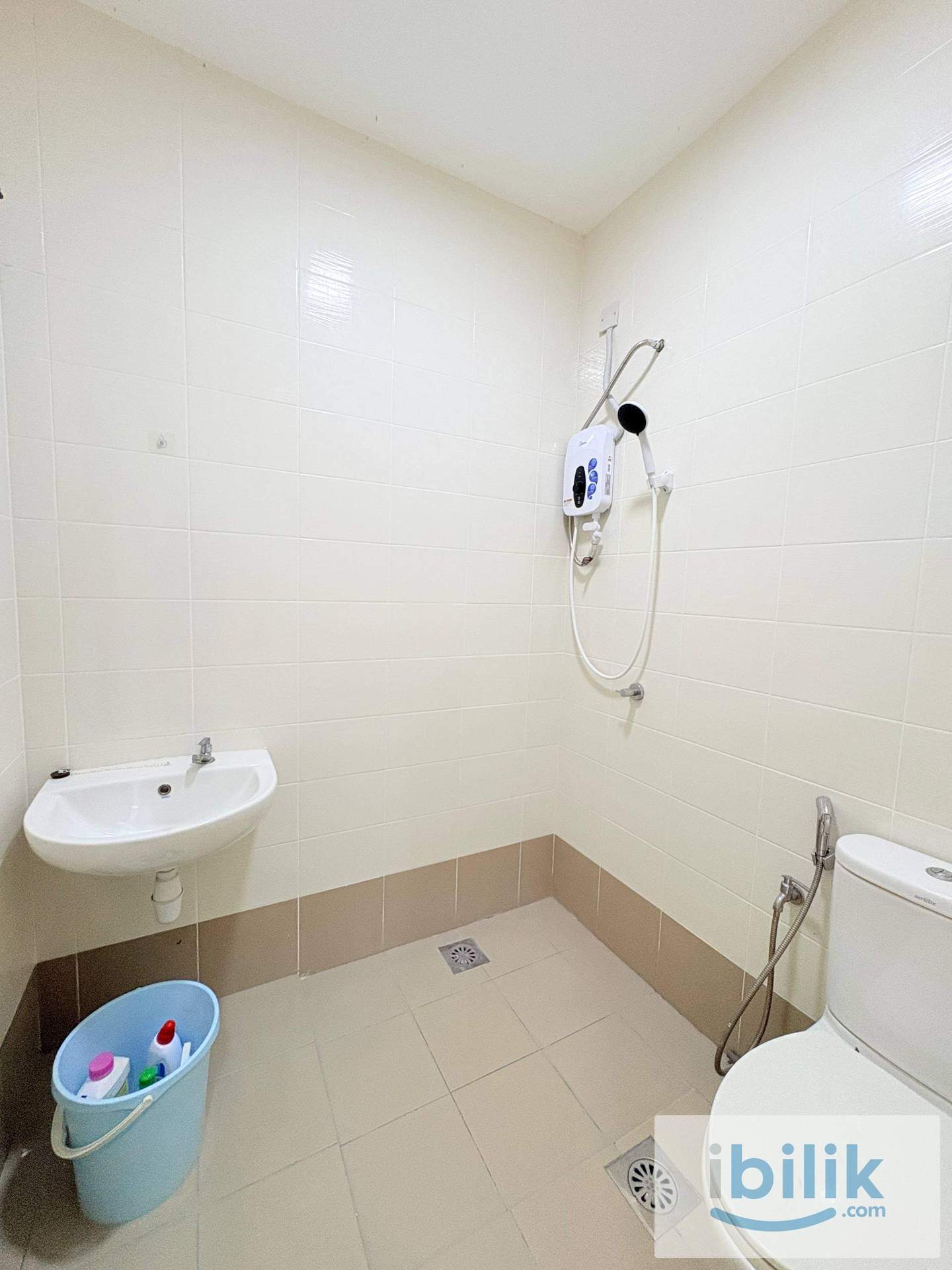 [NEAR LRT PANDAN INDAH] New Master Room attached with Bathroom for Rent at Axis Crown @ Pandan Indah - Image 1