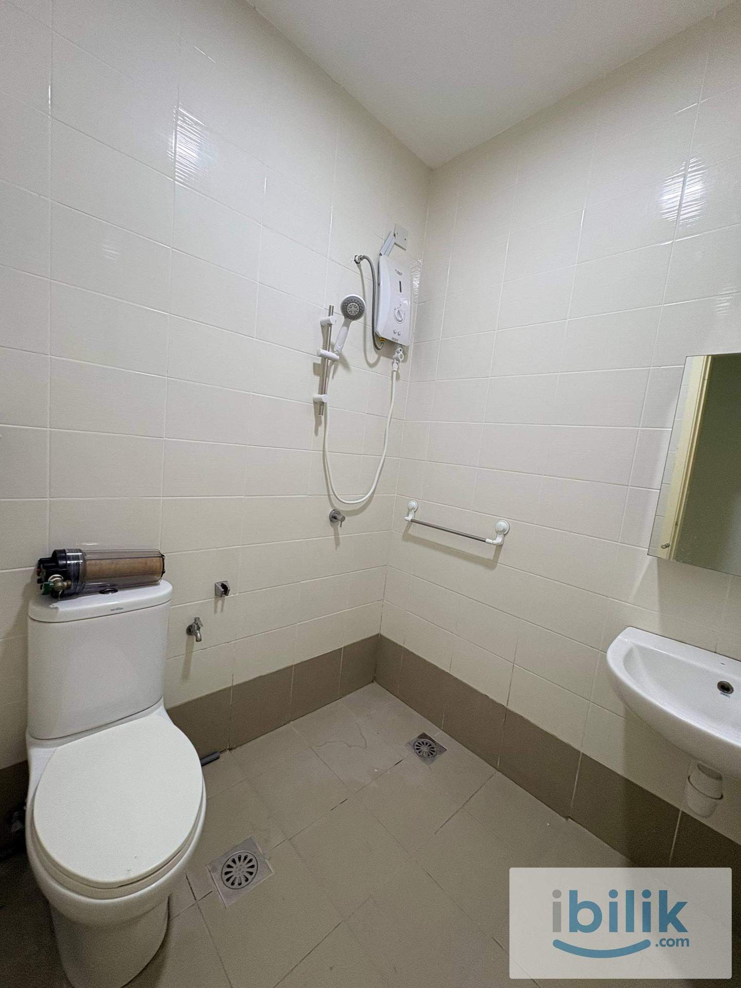[NEAR LRT PANDAN INDAH] Budget Single Room without A/C & Window for Rent at Axis Crown @ Pandan Indah - Image 8