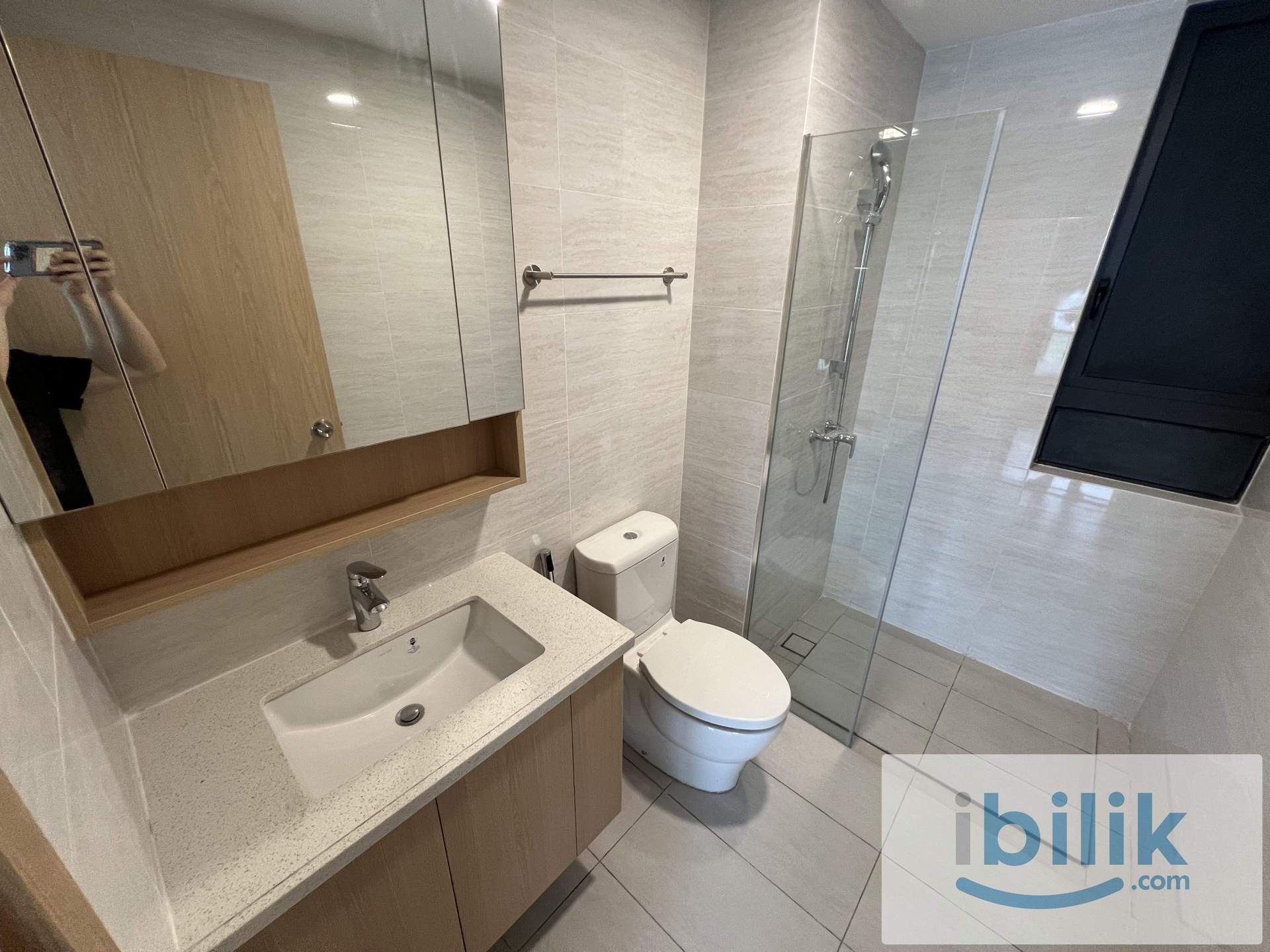 ‼️Room with free wifi at Lakeside, surrounded with greens - Image 4