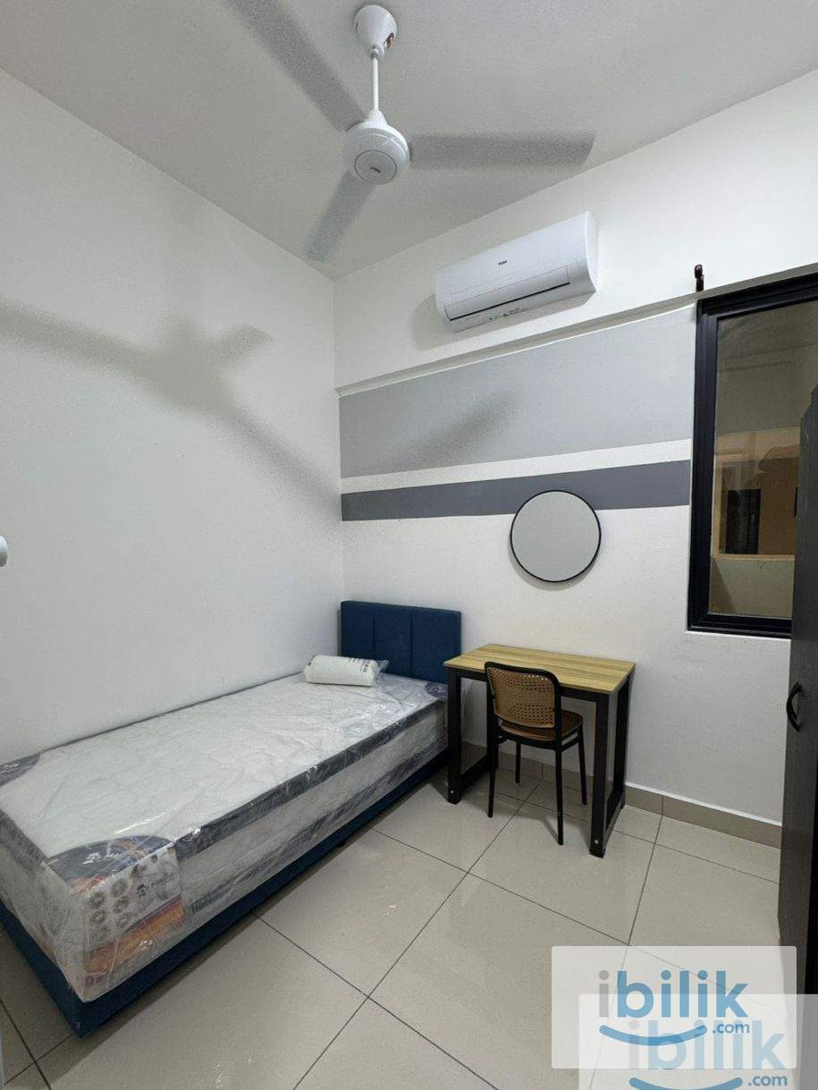 🔥Low deposit🔥 ，⛰️Room For Rent @ Bukit Jalil🏘️， ⭐️Free wifi and water bill ⭐️ - Image 1
