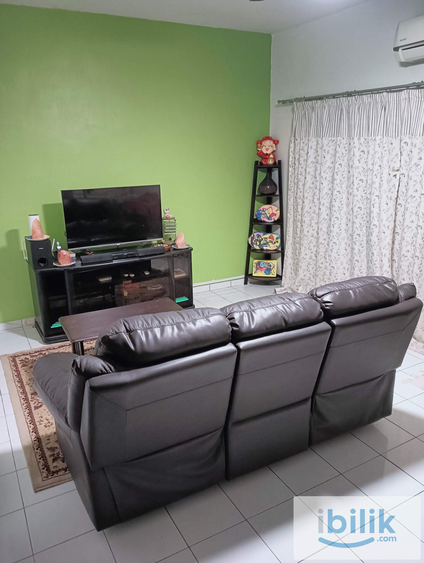 Fully Furnished Medium Room @ Bukit Rimau, Kota Kemuning - Image 4