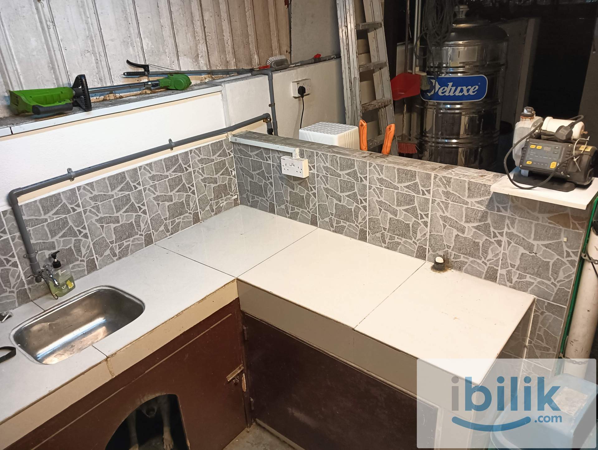 Fully Furnished Medium Room @ Bukit Rimau, Kota Kemuning - Image 7