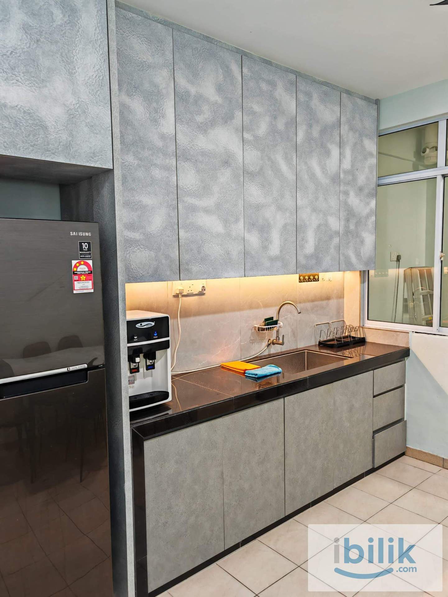 Master Bedroom at Aseana Puteri, Bandar Puteri Puchong - Image 6
