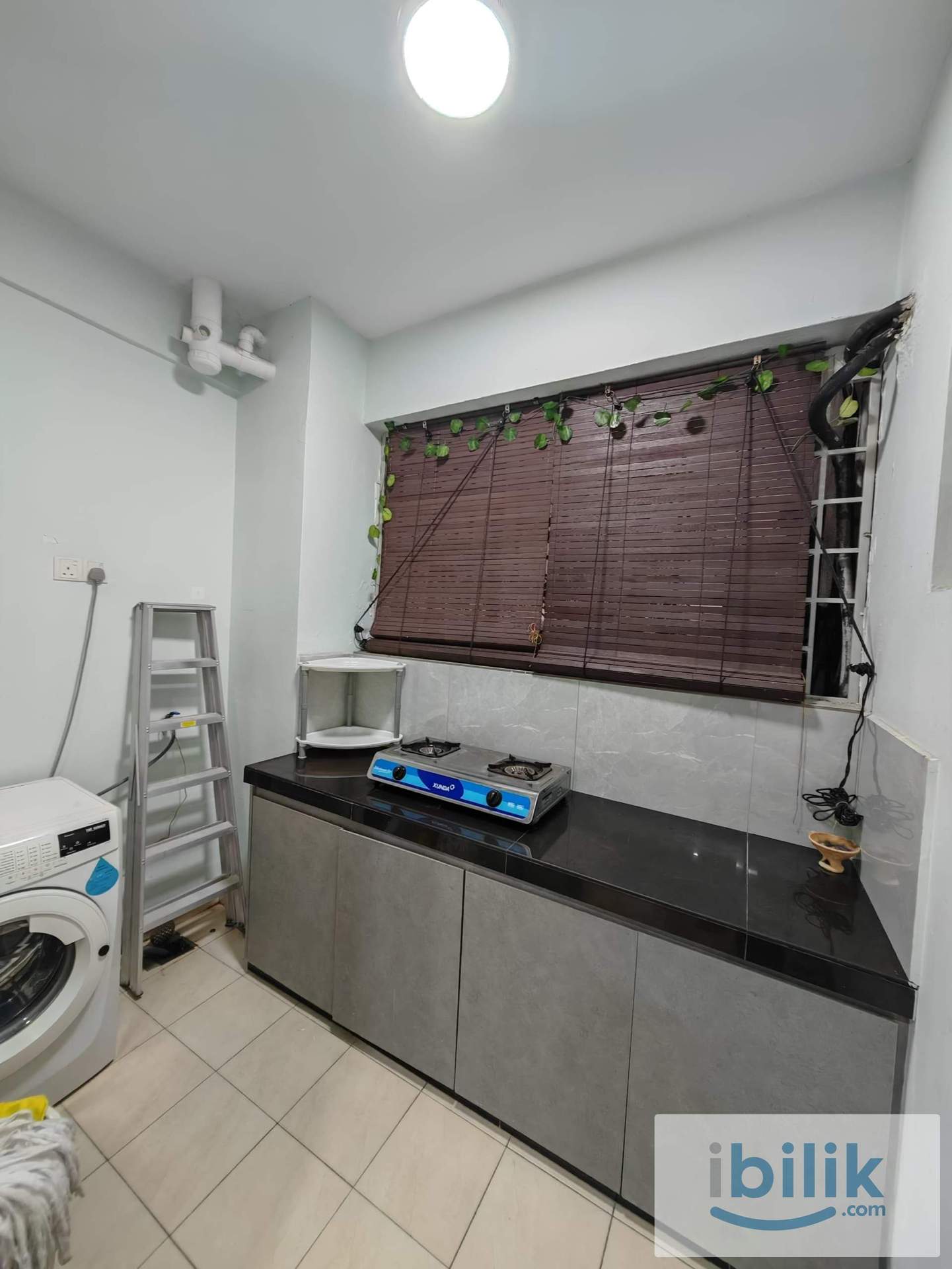 Master Bedroom at Aseana Puteri, Bandar Puteri Puchong - Image 8