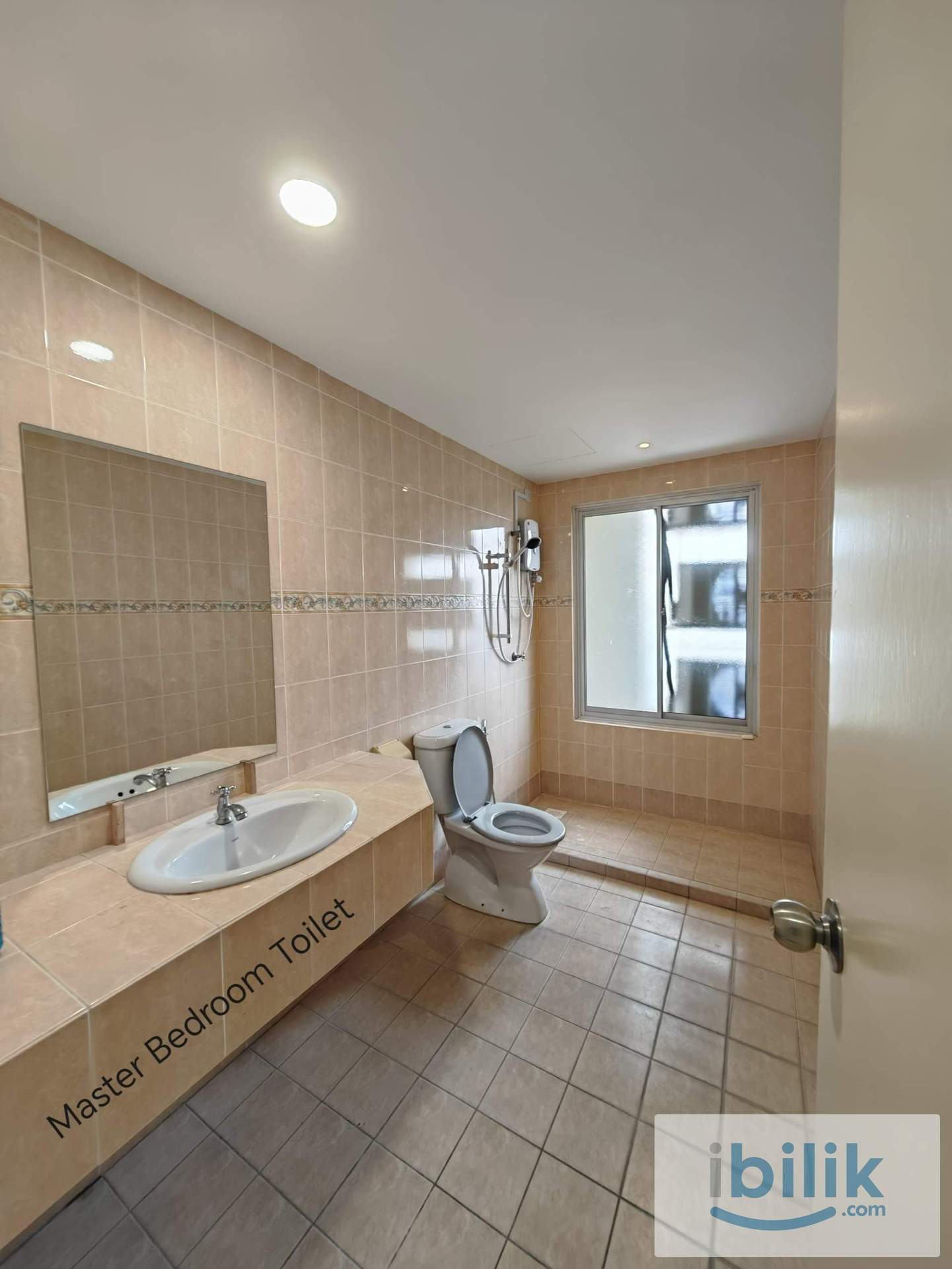 Master Room at Prima Midah Heights, Taman Midah - Image 3