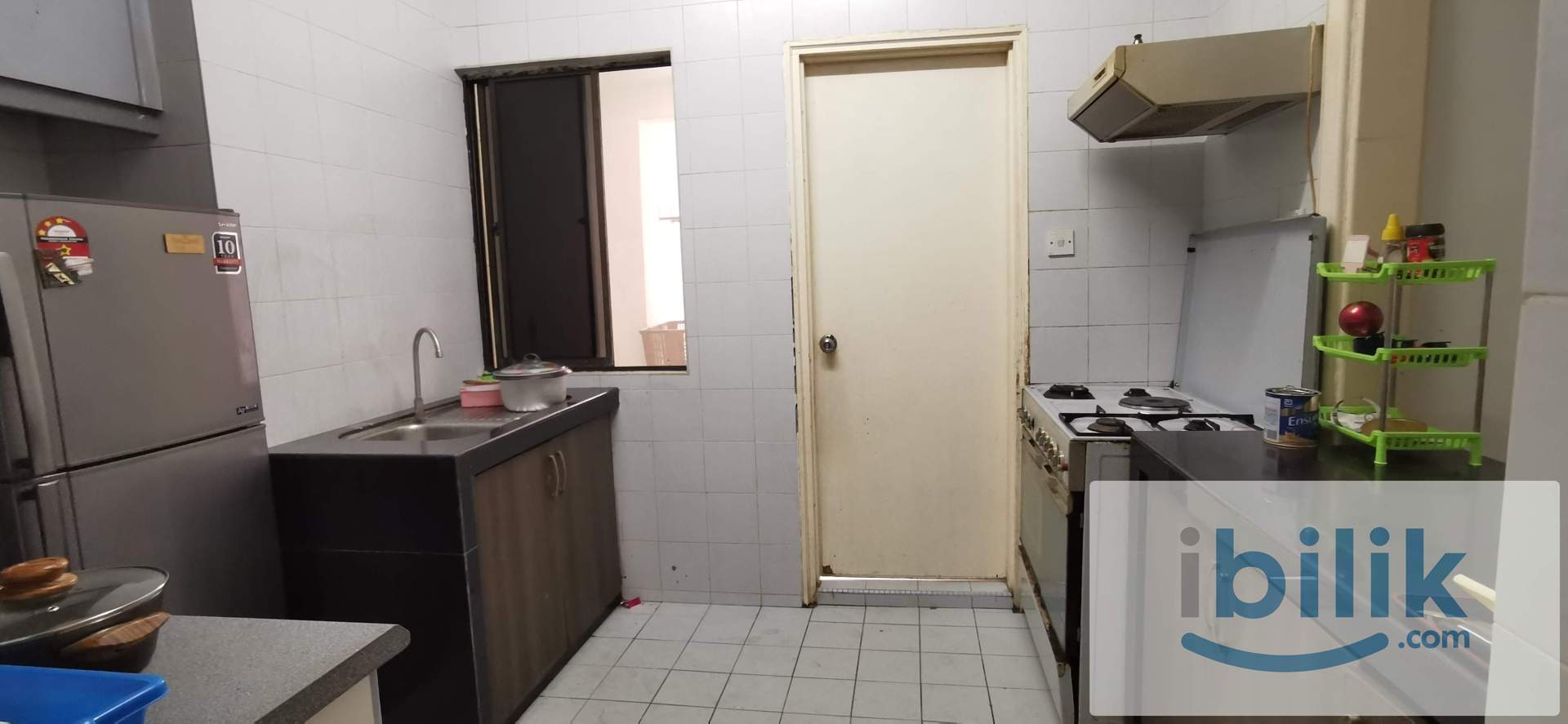 Single Room with Attached Bathroom - Image 2