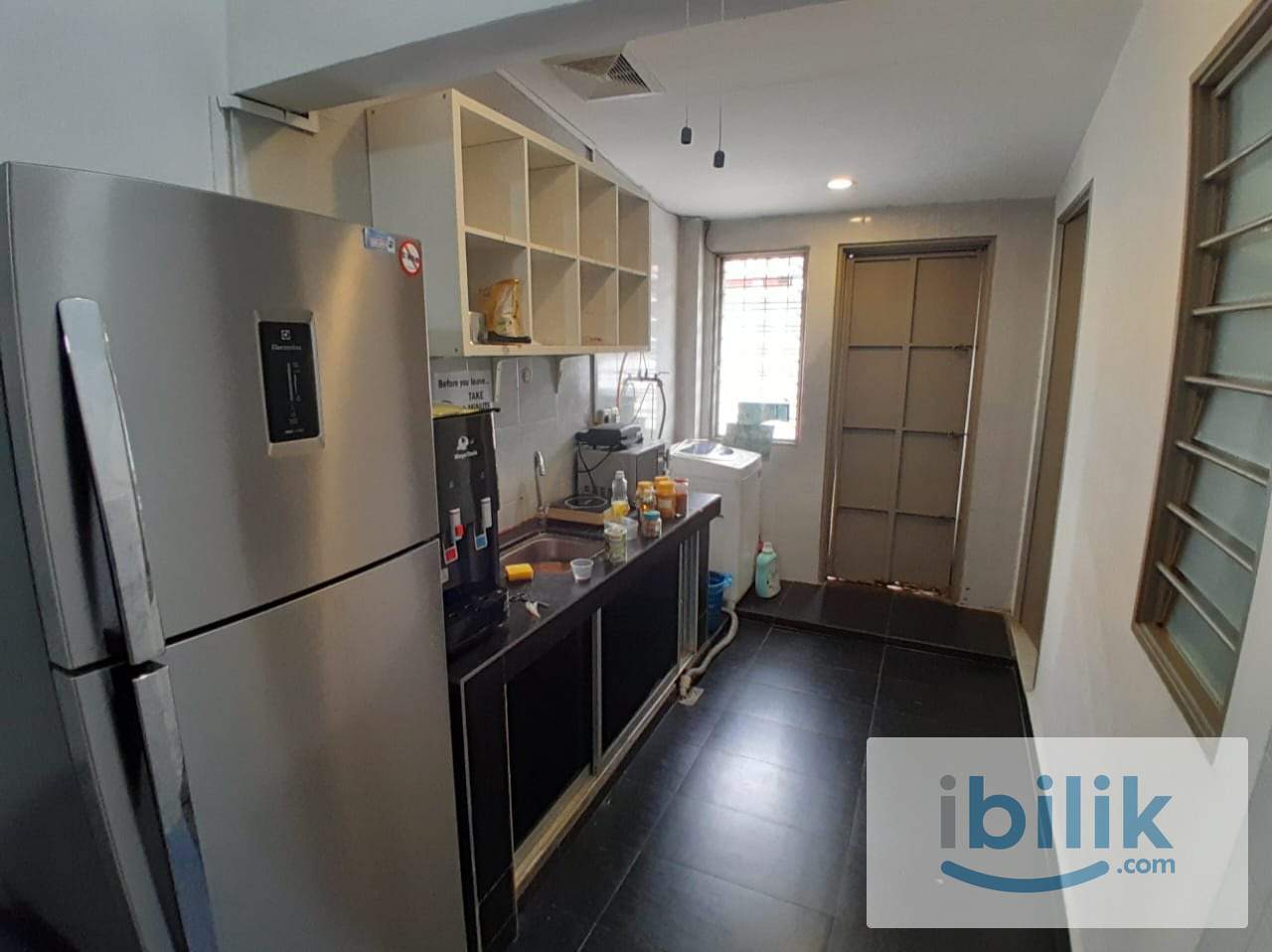 [PJS 7 Landed] Single Bed Type Master Room with Toilet Rent Near Taylor University, Sunway Pyramid - Image 3