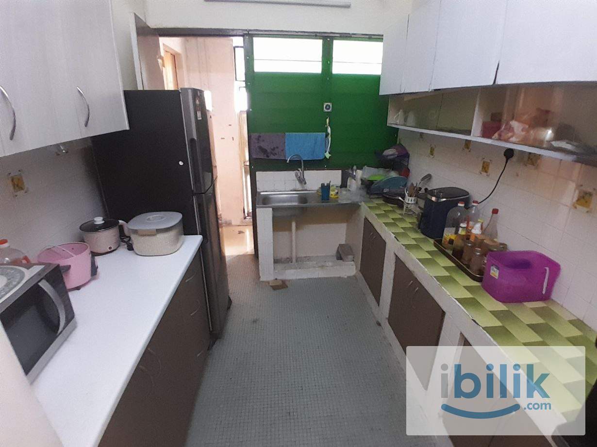 [Taman Paramount] All Male Tenant House Single Room with Aircond Rent Near LRT - Image 1