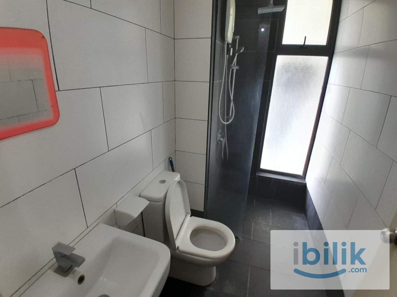 [Univ 360]🔥 🏠Small Room with Aircond Rent Near UPM, South City Plaza, Bus Stop - Image 2