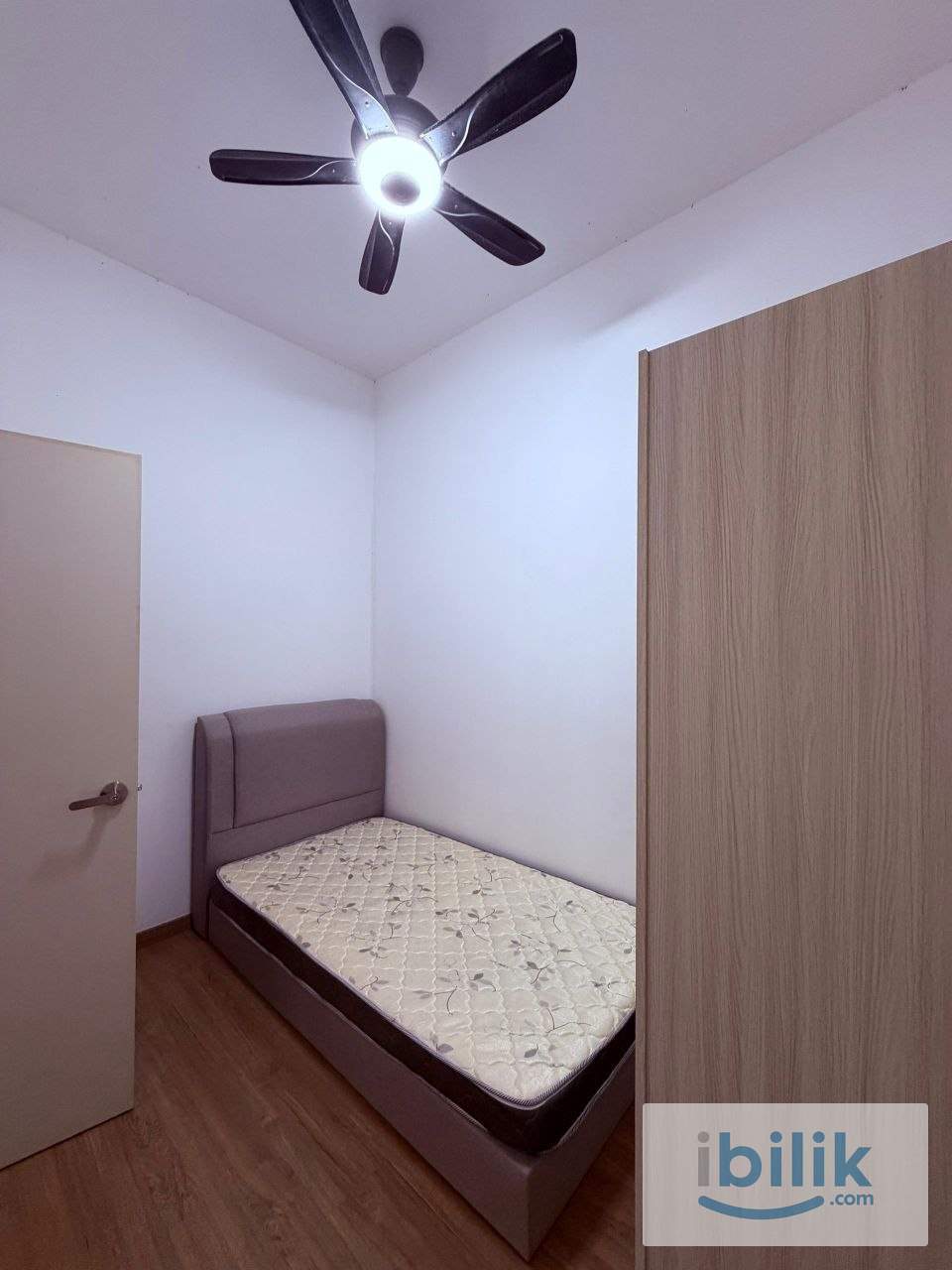 [The Annex] Near MRT Connuaght Mixed Gender Unit Single Room Rent - Image 1
