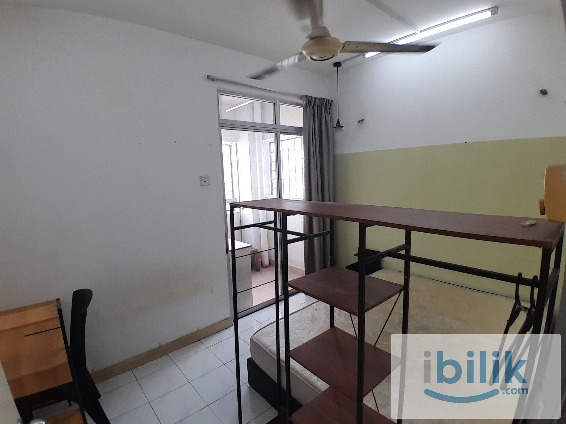 [D'Aman Crimson] July Vacant! Middle Room with Fans Rent Near LRT - Image 1