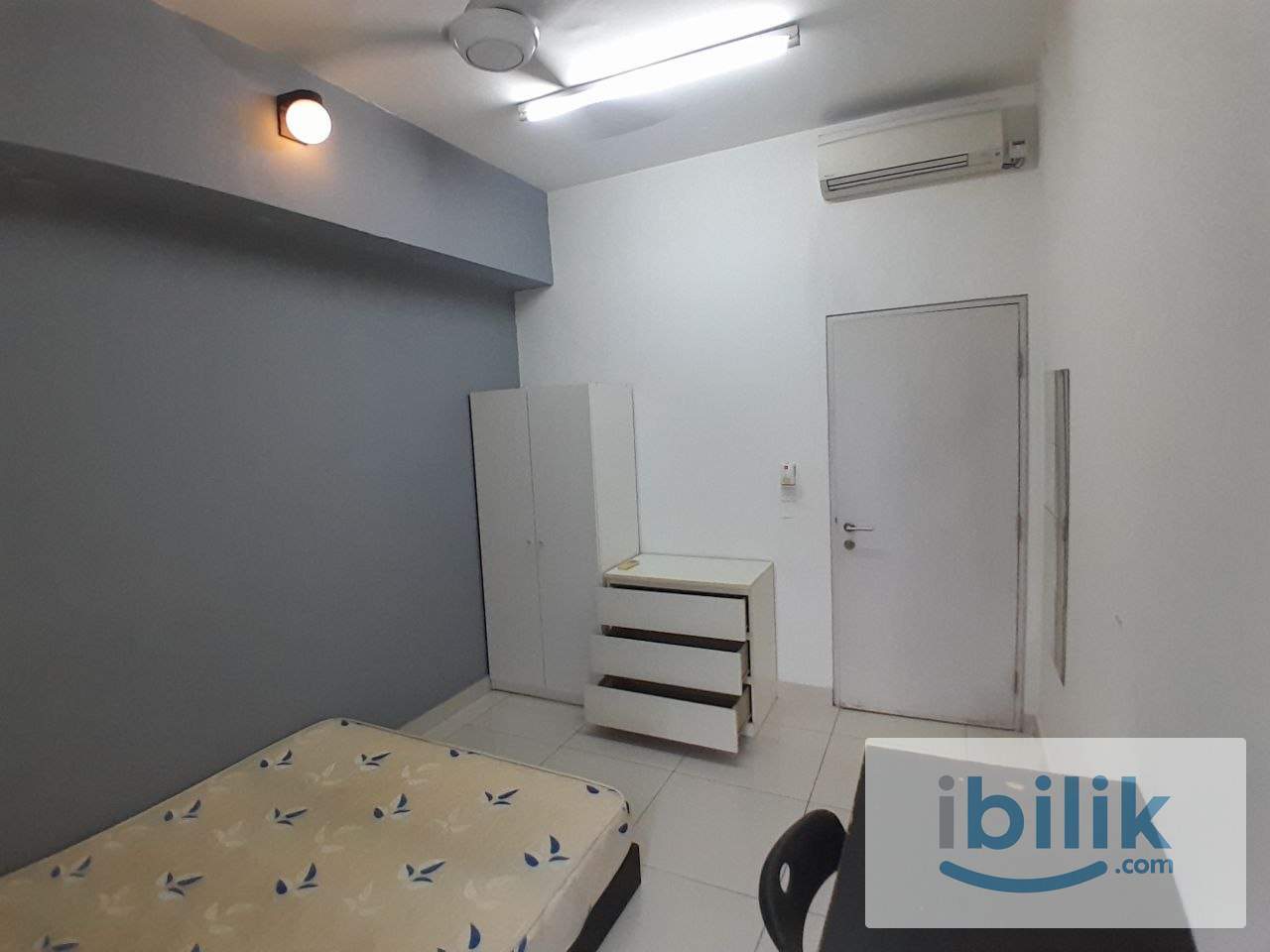 [D'sara Sentral] Direct MRT Mixed Gender Unit Middle Room with Aircond Rent - Image 4