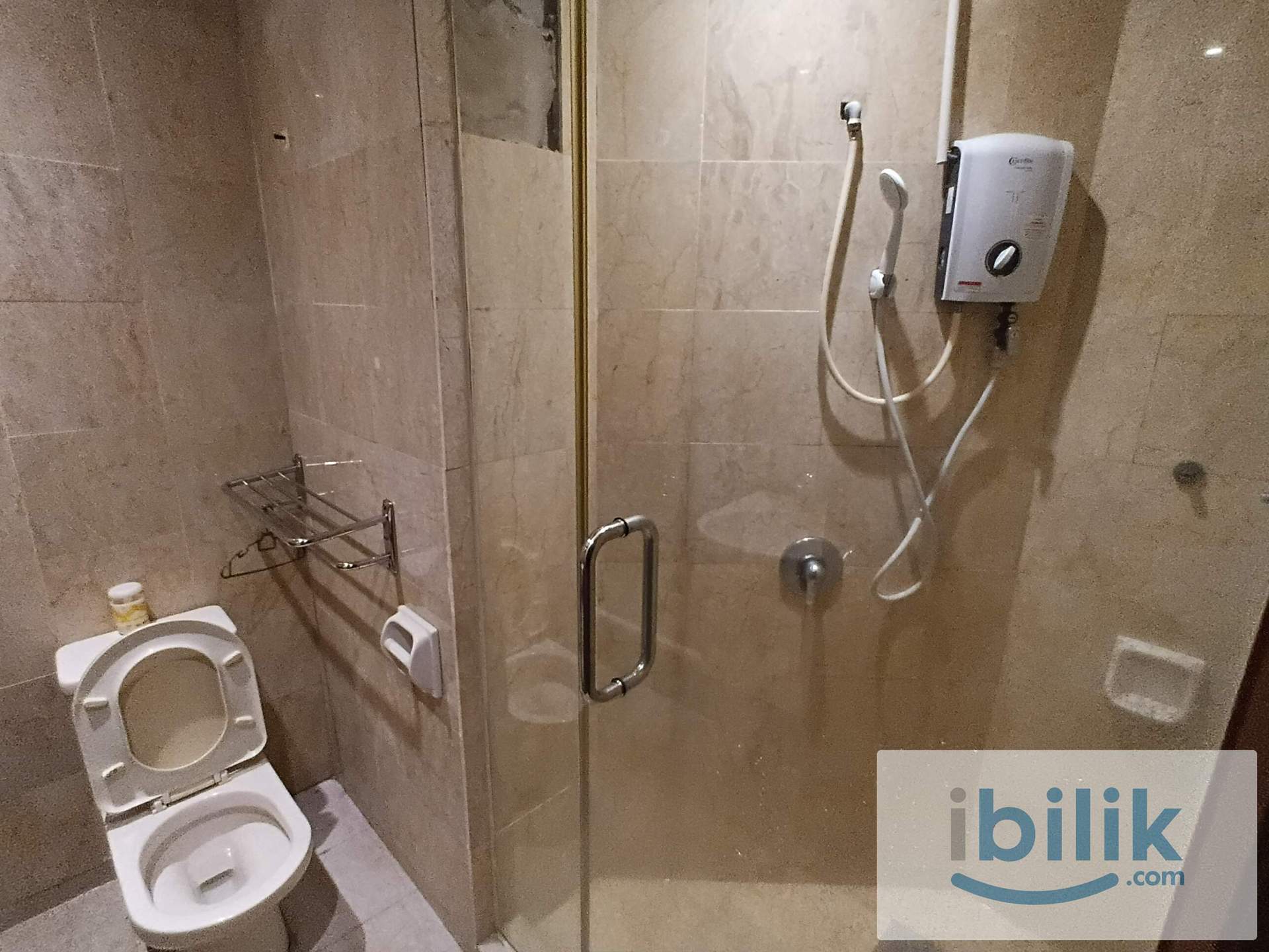 [Suasana Sentral Condo] Medium Room with Aircond Near KL Sentral, Plaza Sentral, PWC, Concentrix - Image 4