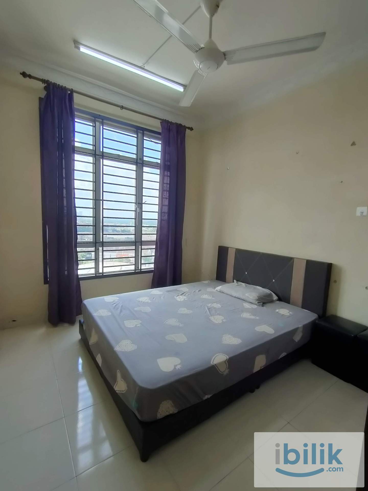 Middle Room for rent at Kipark Apartment  - Image 1