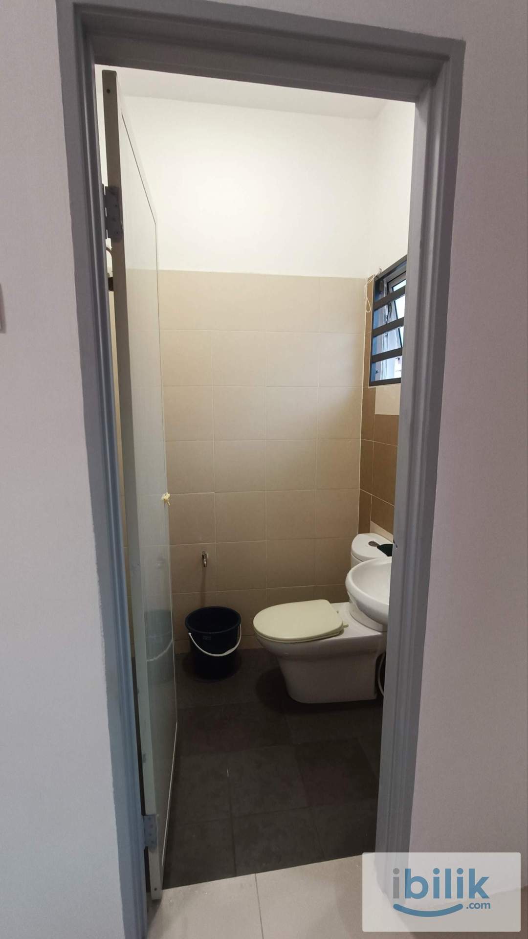 Master Room with Own Private Toilet for Rent at Aeon Station 18 Ipoh, Perak (only for Chinese Ladies) - Image 3