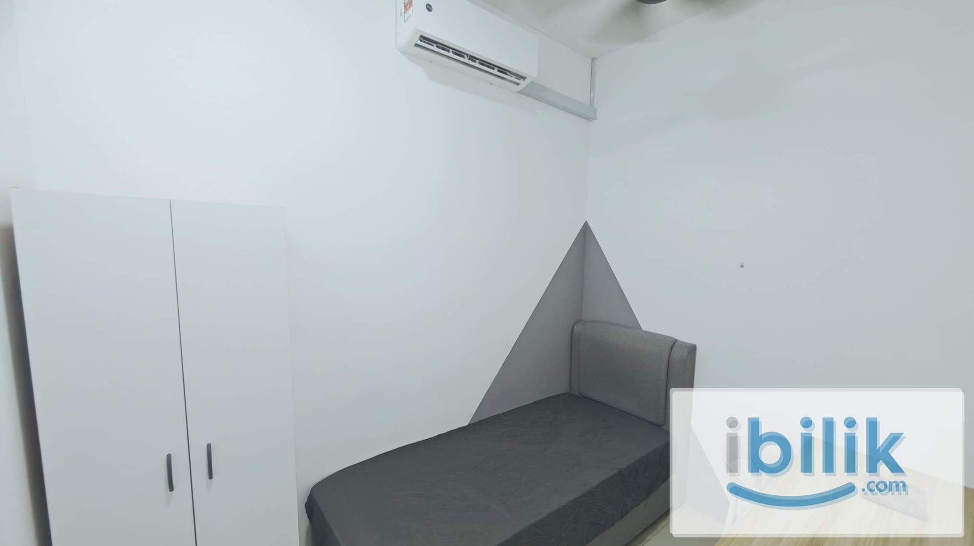 ⚠️2 mins walking to Maluri MRT ✅FullyFunish Single Room ❤️1month Depo - Image 1