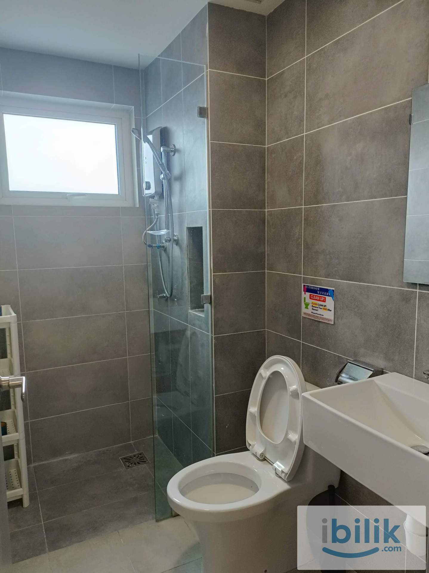 ☀️ 121 Residence Medium Room R1 • Bandar Utama Room For Rent 🏠 Near 1 Utama Mall ✨ - Image 5