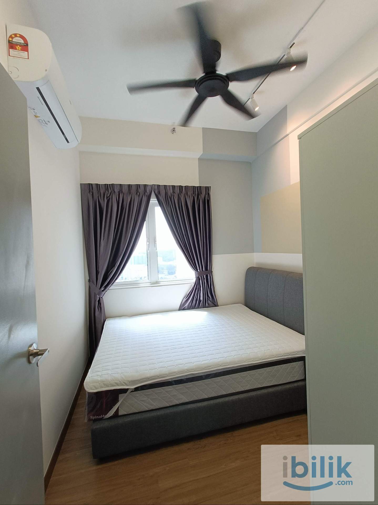 ✨ Medium Room R1 121 Residence • 1 Utama 🛍️ • MRT Bandar Utama 🚄 - Image 1