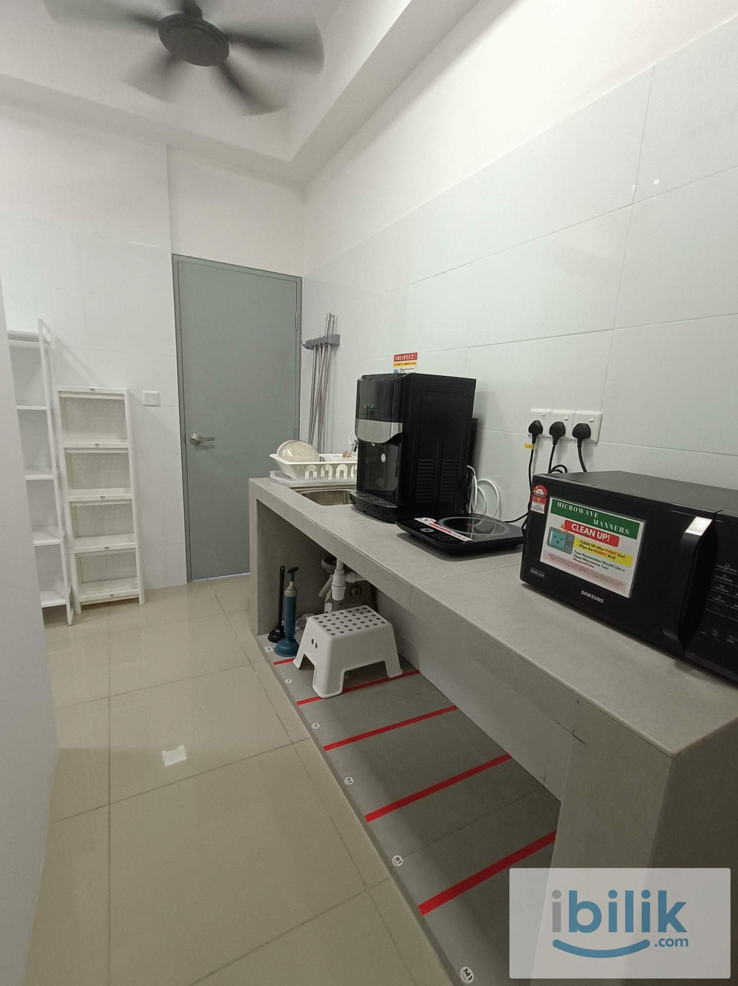 ✨ Medium Room R1 121 Residence • 1 Utama 🛍️ • MRT Bandar Utama 🚄 - Image 3