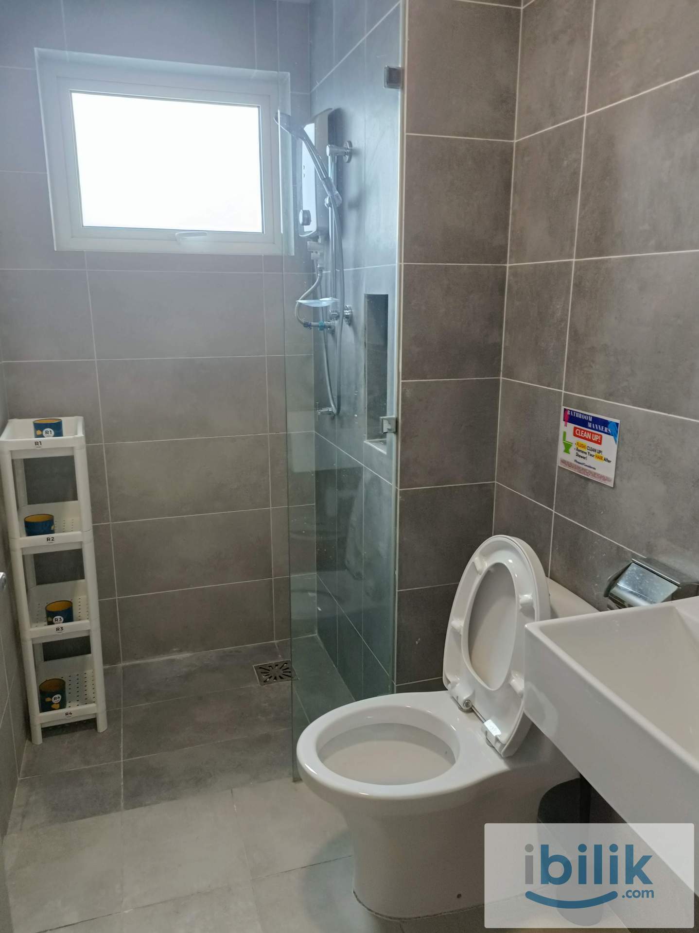 ✨ Medium Room R1 121 Residence • 1 Utama 🛍️ • MRT Bandar Utama 🚄 - Image 5