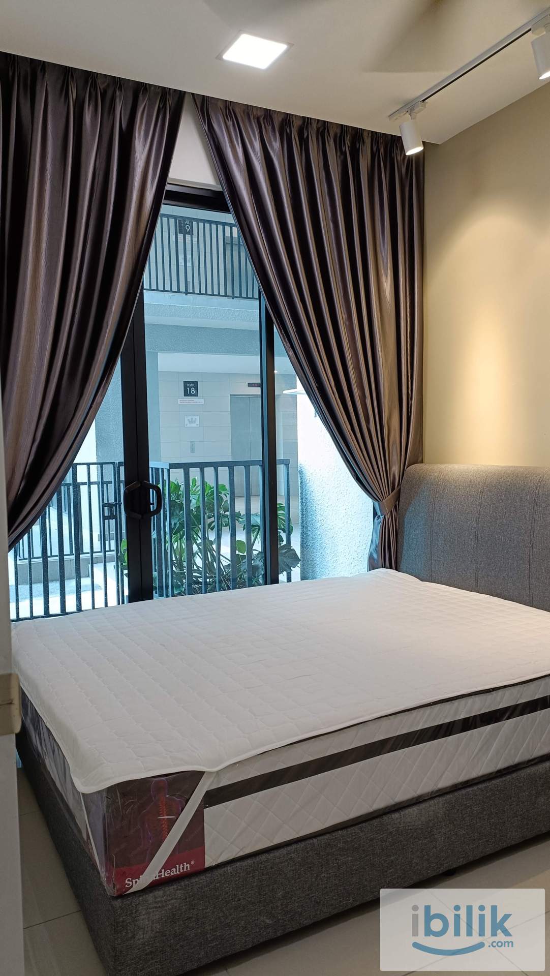 ☀️ Aratre Residence Balcony Medium  Room • Evolve Concept Mall 📍 • Ara Damansara LRT 🚶♂️ 🏡 - Image 2