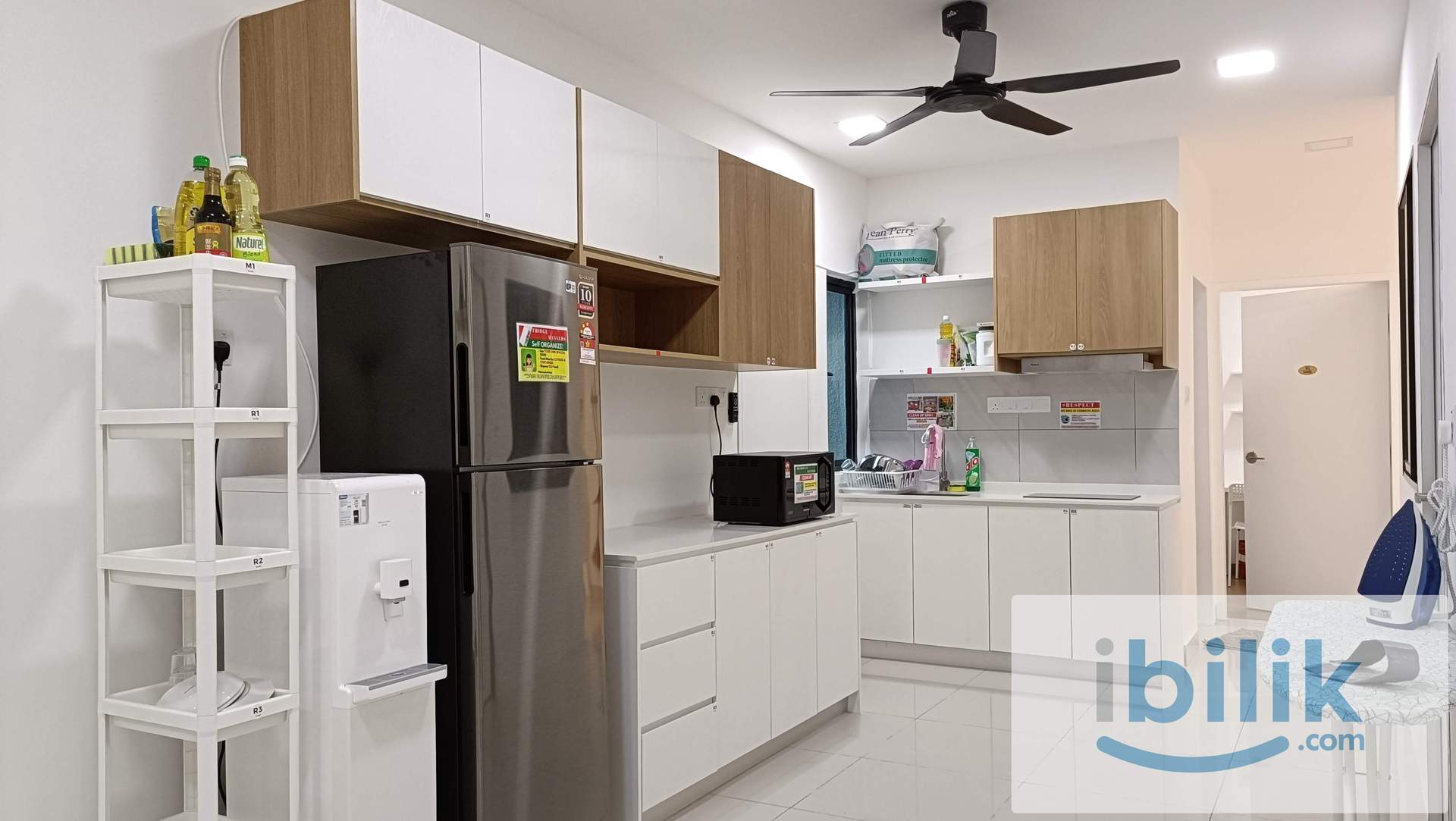 ✨ Medium Room R2 Aratre Residence 🏡 Near Ara Damansara LRT & Evolve Mall Fully Furnished - Image 3