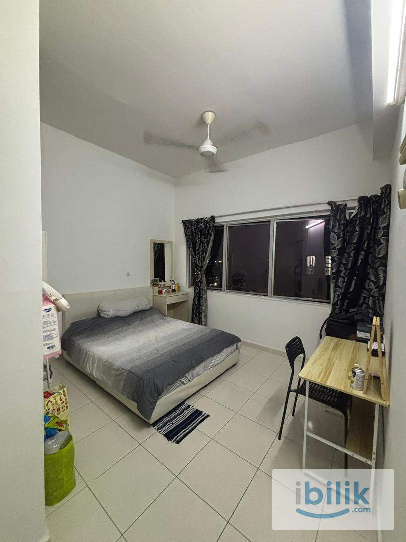 Master Bedroom for rent - Image 5