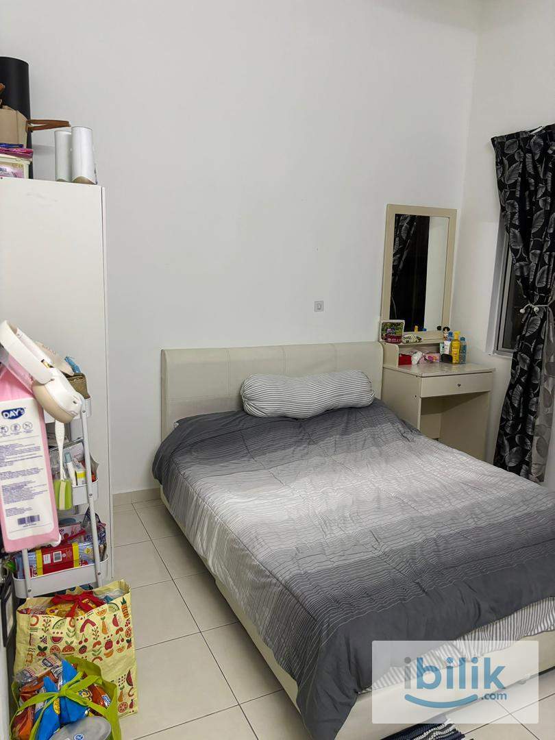 Master Bedroom for rent - Image 4