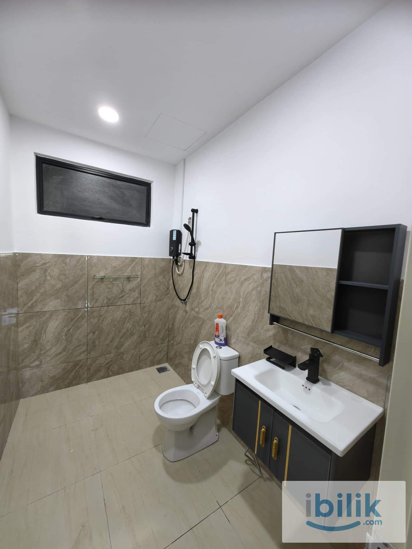 Room for Rent_Klebang_Pulau Gadong_RM600 - Image 5