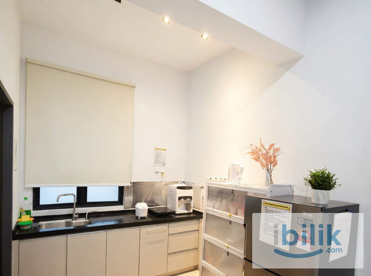 🌇 Icon City, Perai | Elegant Medium Room – Fully Equipped - Image 5