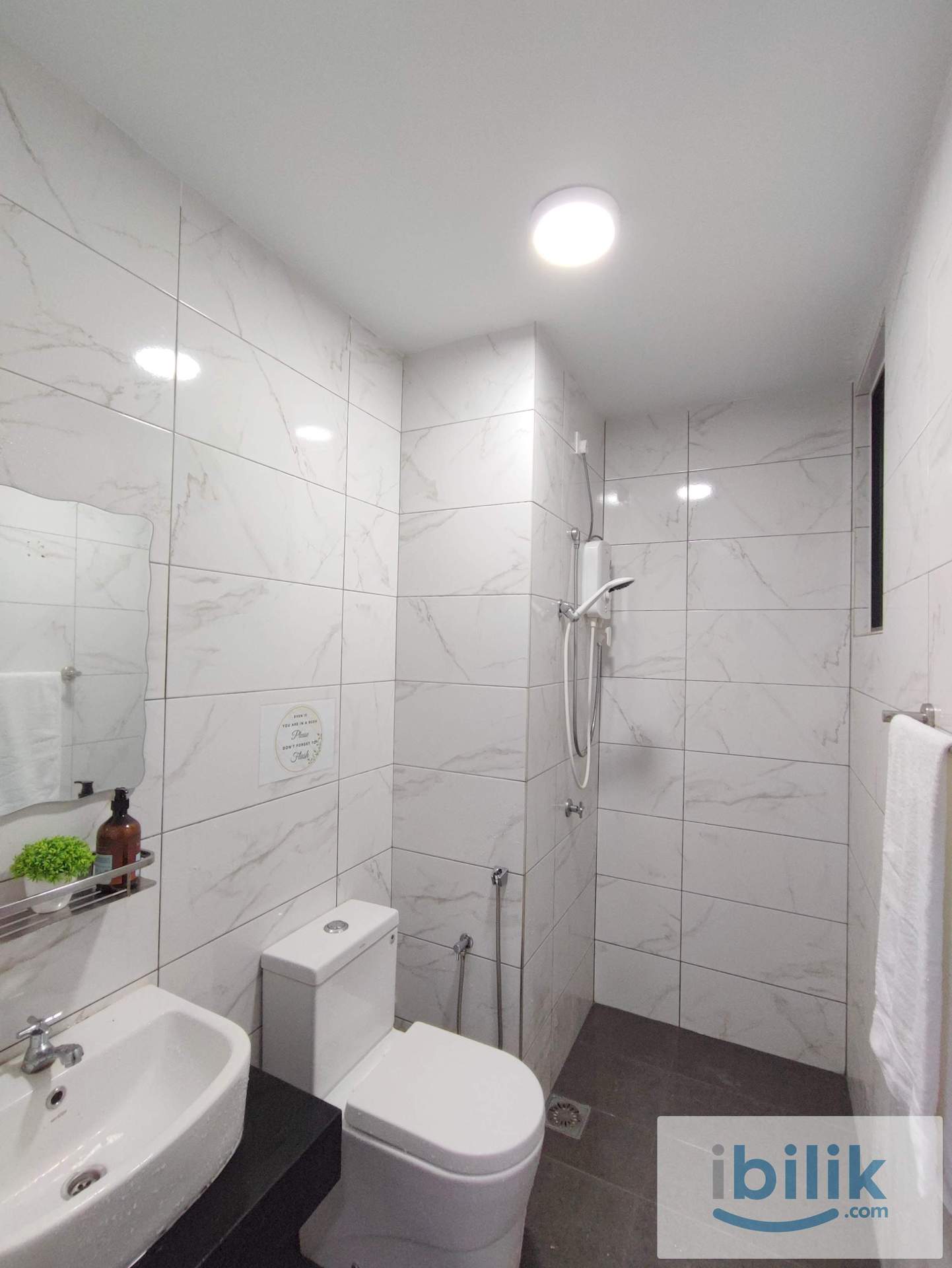 🌟 Stylish & Cozy Balcony Room at Icon City, Perai! 🌟 - Image 5