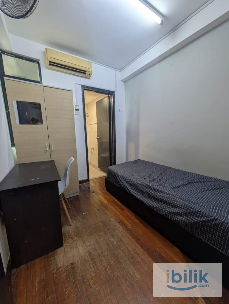 Looking for Male Single Room Attached Bathroom in Bistari Condo, PWTC - Image 2
