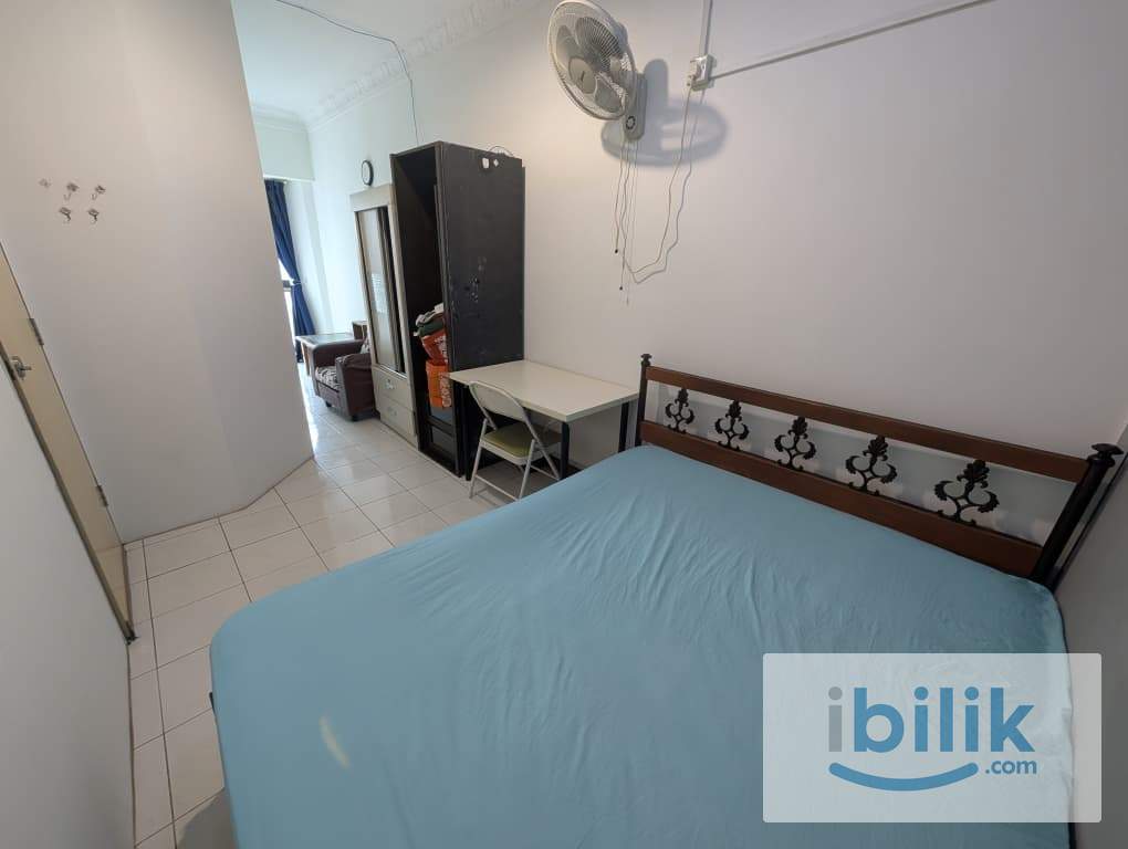 LRT Medium Room in Bistari Condo PWTC - Image 1