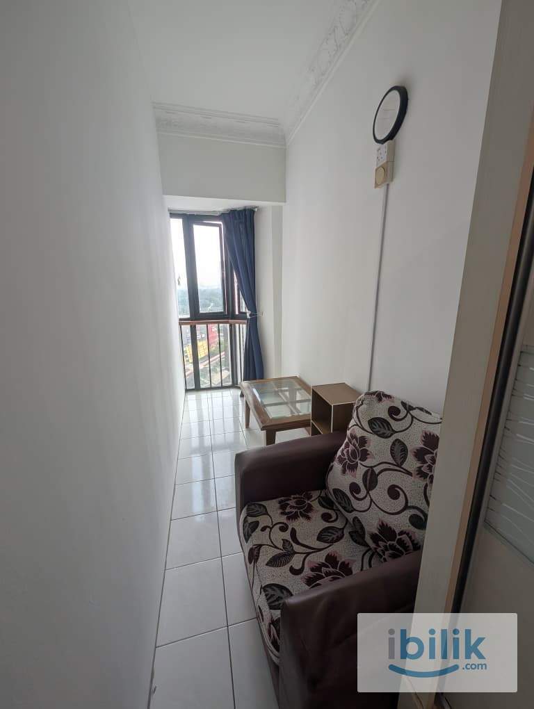 LRT Medium Room in Bistari Condo PWTC - Image 2