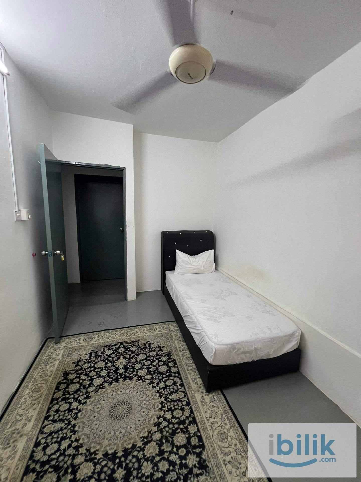 ROOM FOR RENT (MALE ONLY) - Image 1