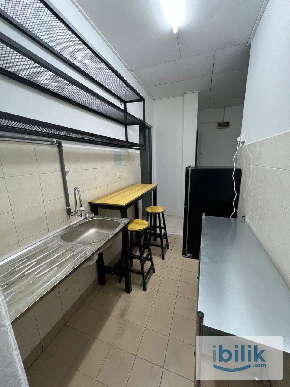MASTER BEDROOM FOR RENT (MALE ONLY) - Image 6