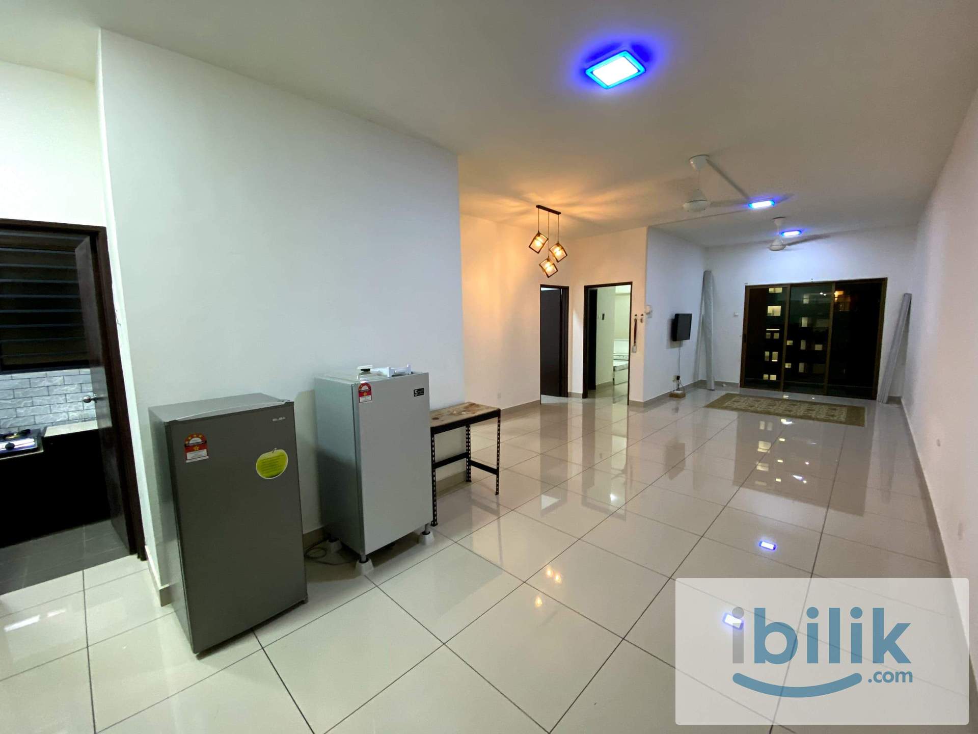 Master Room at Condominium Residensi Zamrud, Jalan Reko, Kajang 2 - Image 9