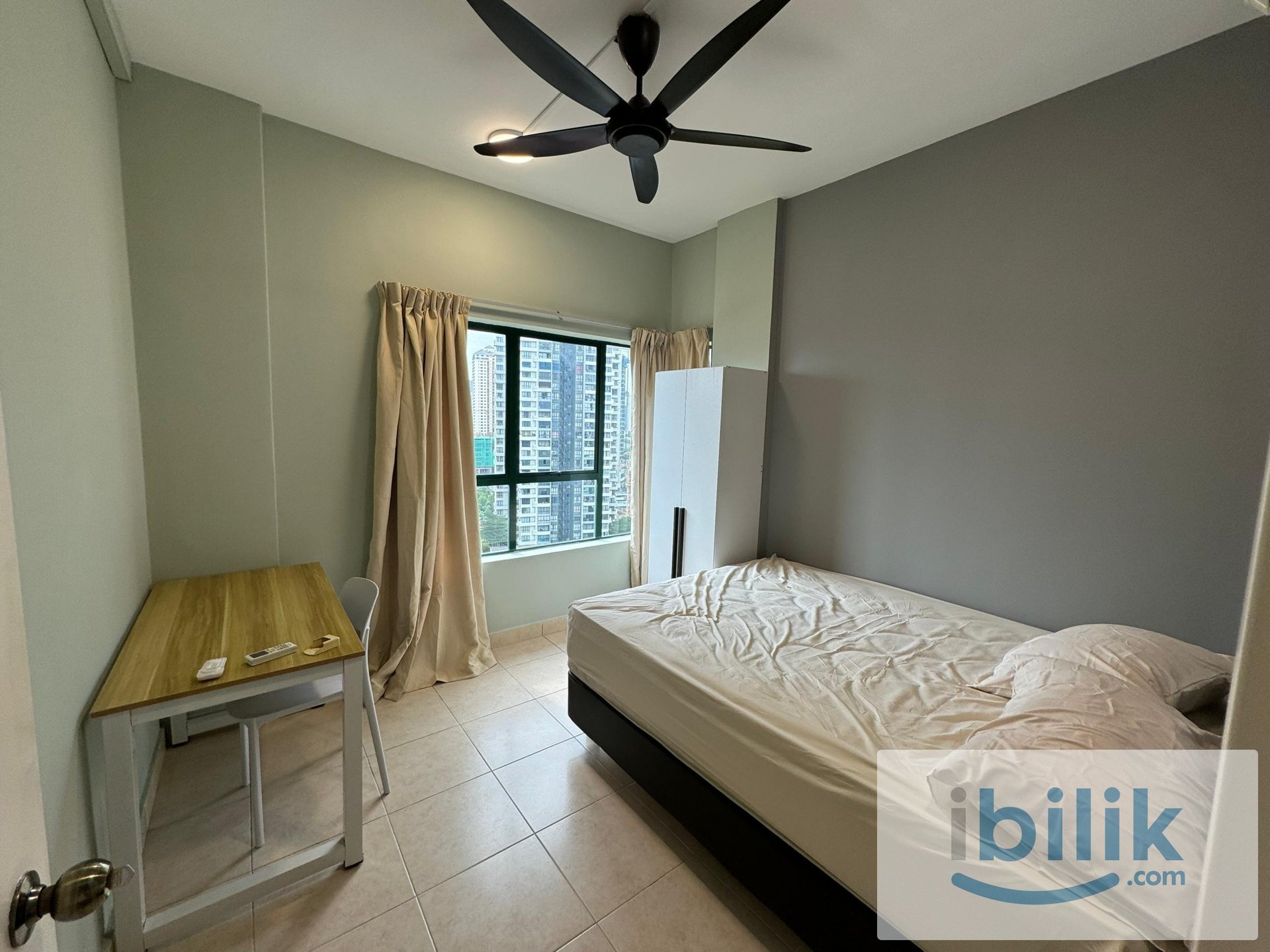 Medium room/non sharing - Image 1