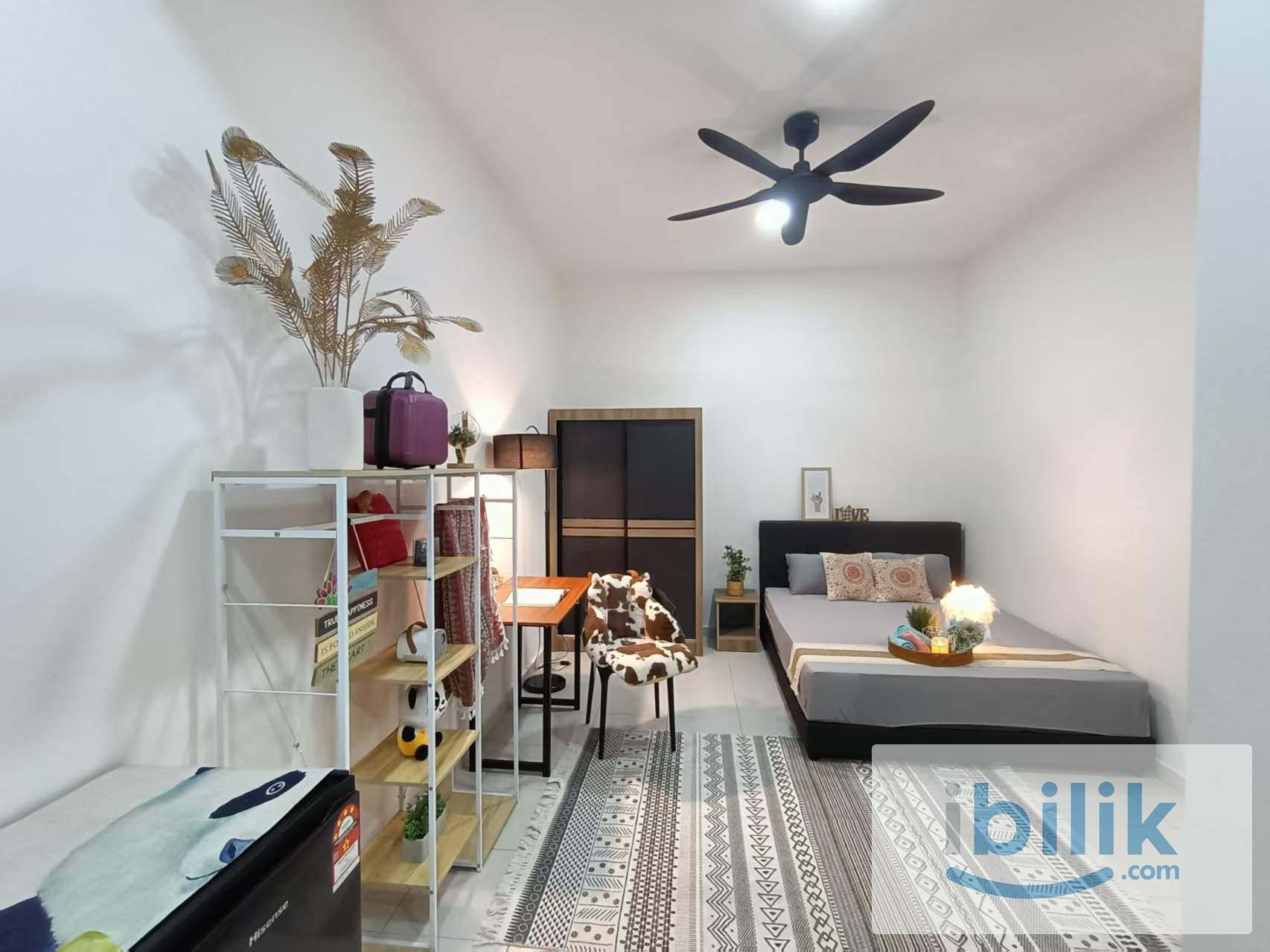Female studio room at Pixel City sentral - Image 1