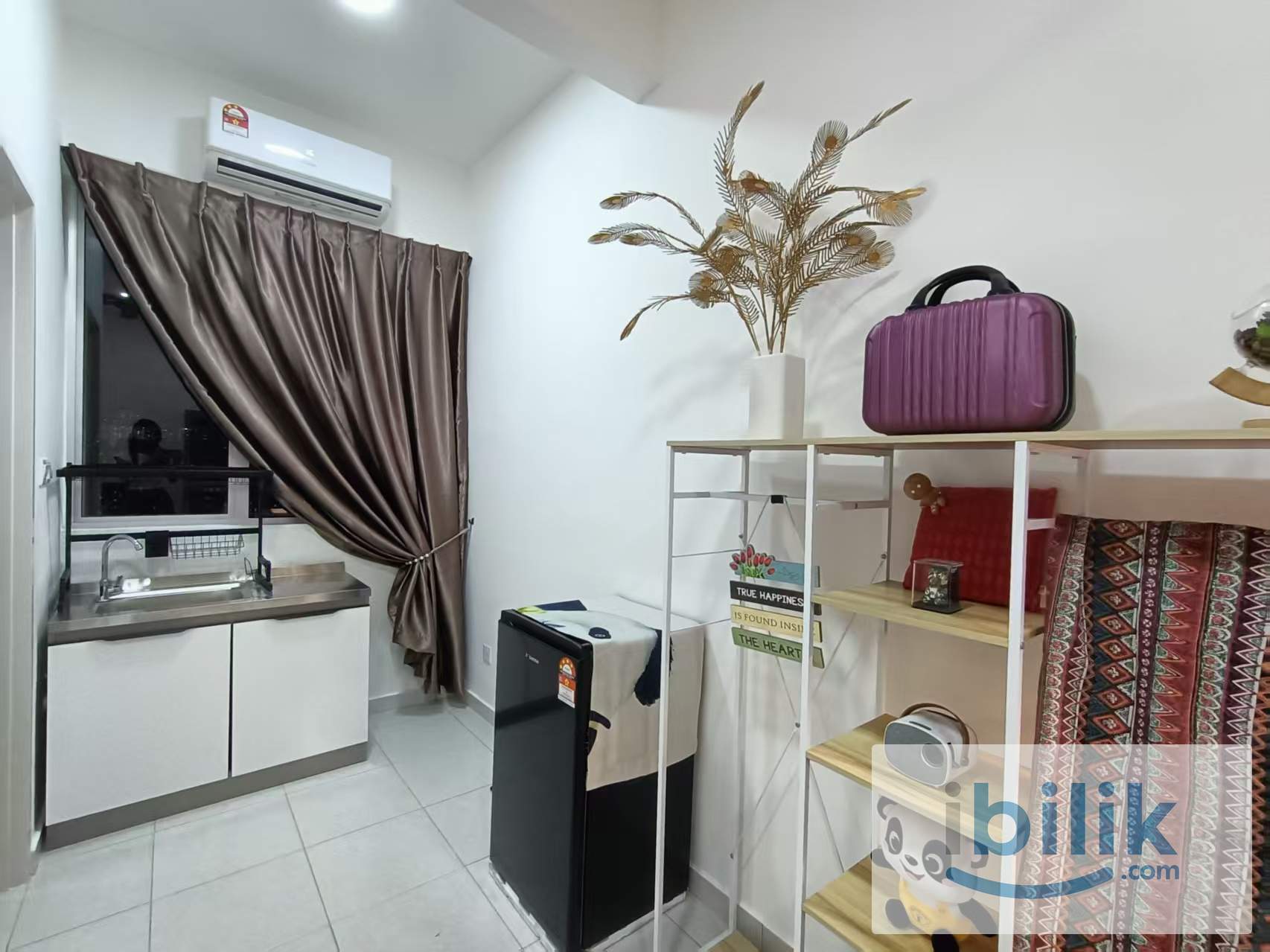 Female studio room at Pixel City sentral - Image 5