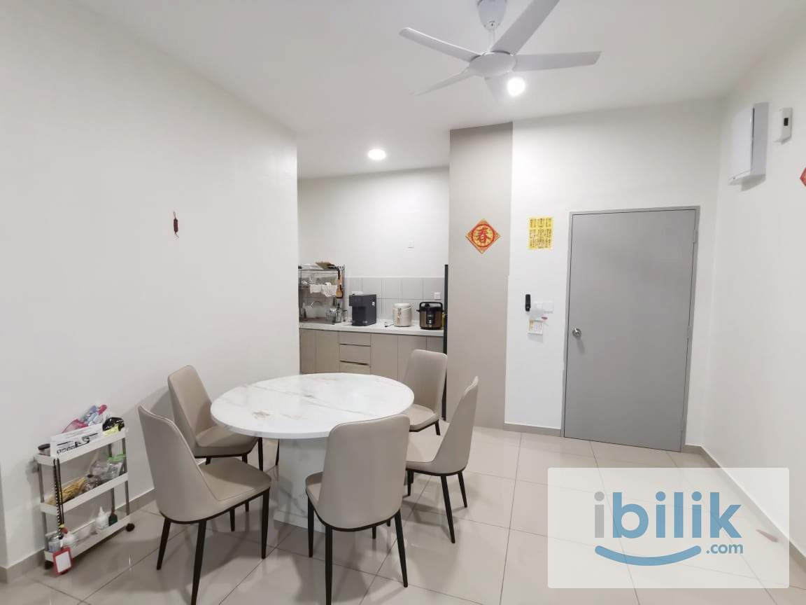 Master suite at Pixel city sentral - Image 5