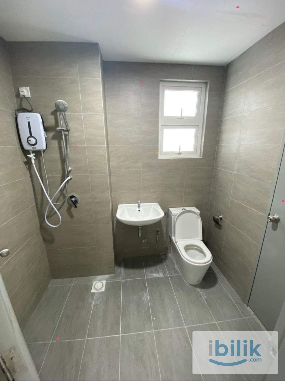 Fully Furnished TR Residence Master Room For Rent (Female Unit) - Image 3