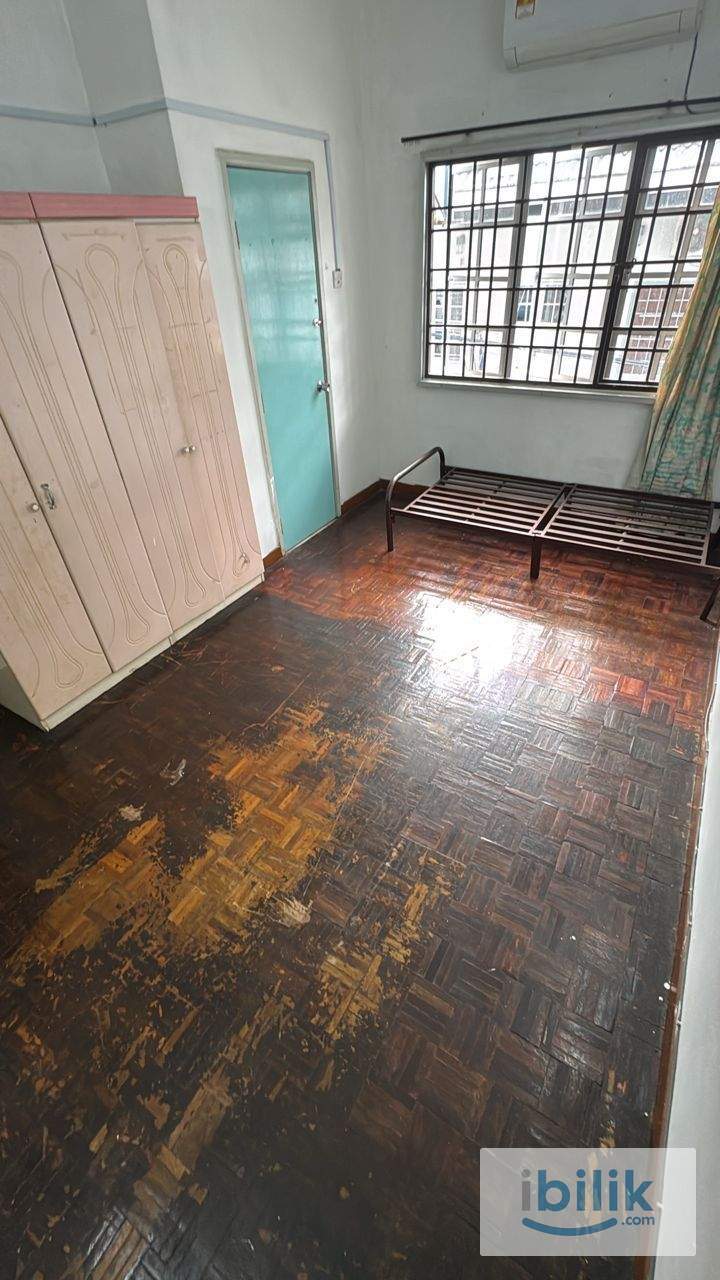 Middle-Room@puchong - Image 4