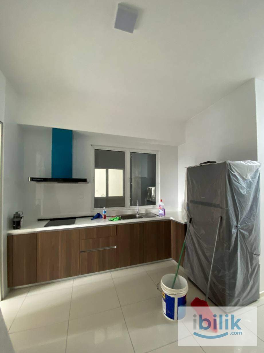 Master room @ Nadayu 801 Subang Murni, Help University, Kwasa Damansara MRT, Subang Airport - Image 4