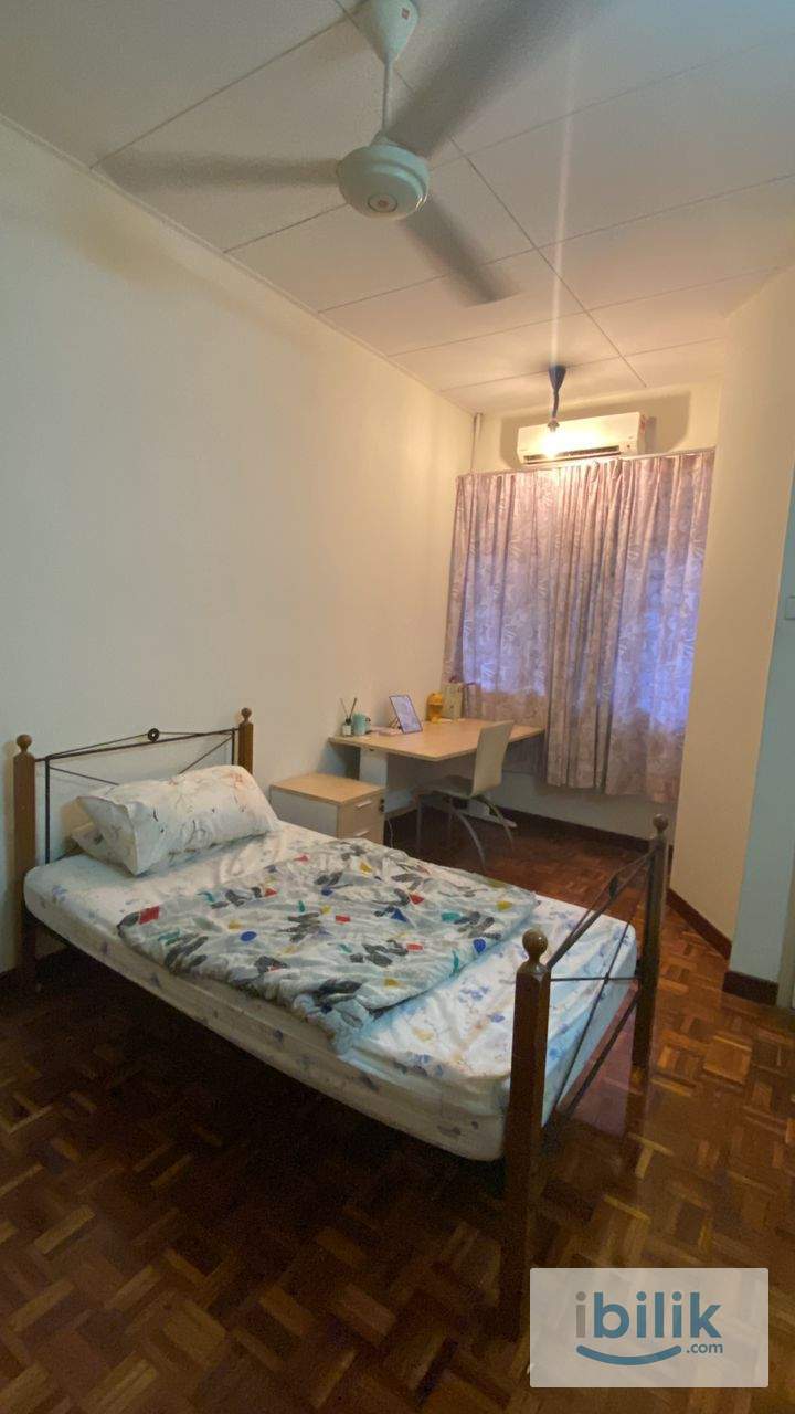 Spacious room @ Bandar Utama 4, 3 mins to 1 Utama, 1st Avenue, BU MRT - Image 3